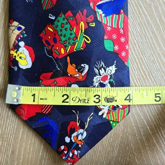 Looney Tunes Mania Necktie - Picture 6 of 6
